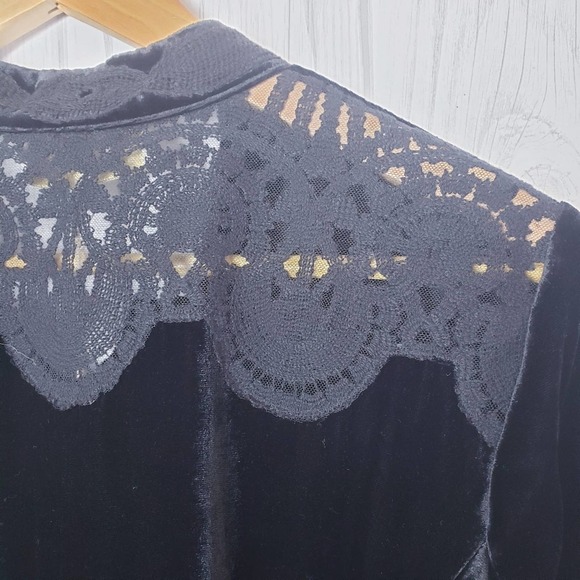 Mika Mindel Size S Nancy Jacket Black Velvet Lace Long Sleeves Open Front NWT - Picture 10 of 11